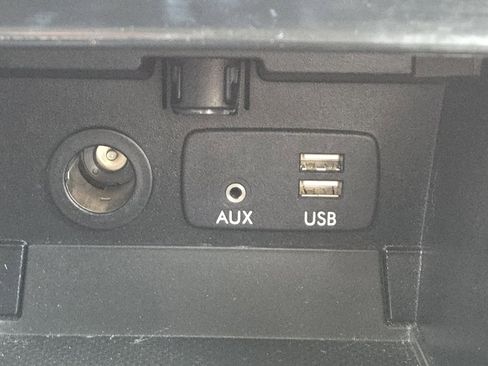 Used 2018 Subaru Outback 2.5i Premium image 9