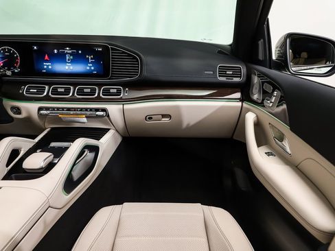 New 2026 Mercedes-Benz GLE 450 4MATIC Coupe image 18