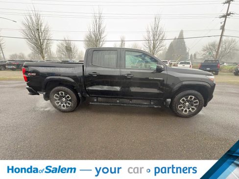 Used 2024 Chevrolet Colorado Z71 w/ Z71 Convenience Package 2 image 5