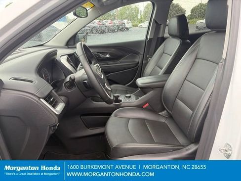 Used 2024 GMC Terrain SLT AWD/4WD image 12