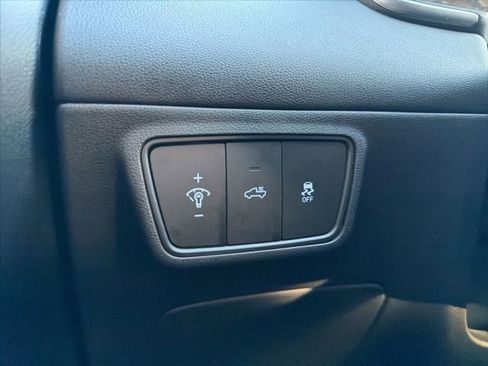 Used 2022 Hyundai Santa Cruz SE image 35