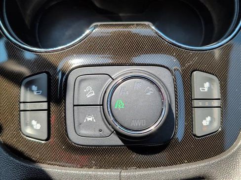 Used 2021 GMC Acadia AT4 AWD/4WD image 18