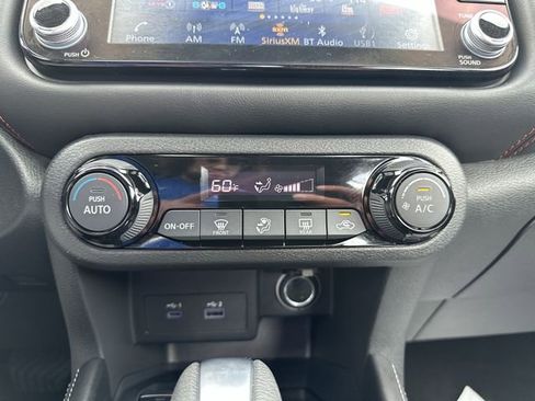 Used 2024 Nissan Kicks SR image 18