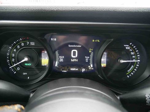 Used 2024 Jeep Wrangler Unlimited image 42