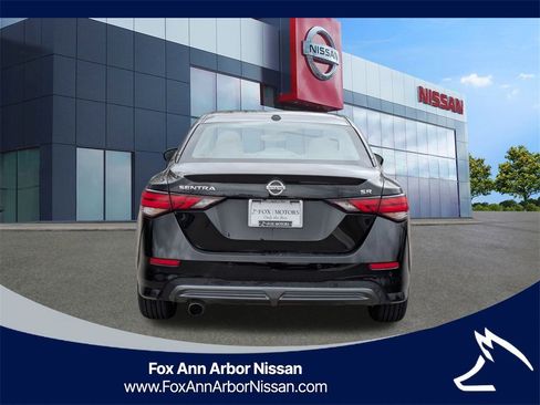 Certified 2022 Nissan Sentra SR w/ Electronics Package image 4