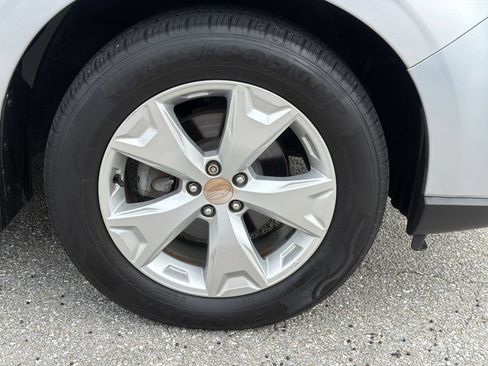 Used 2015 Subaru Forester 2.5i Premium w/ Protection Package #1 AWD/4WD image 11