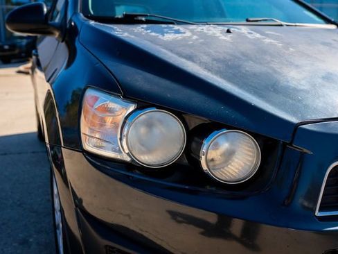 Used 2015 Chevrolet Sonic LT image 19