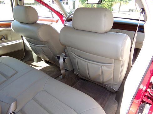 Used 1996 Cadillac De Ville Sedan FWD image 33