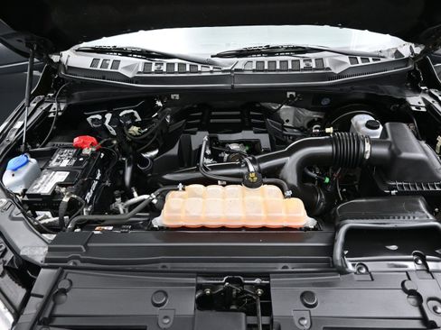Used 2018 Ford F150 XL w/ Equipment Group 101A Mid RWD image 8