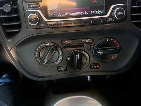 Used 2016 Nissan Juke S image 8