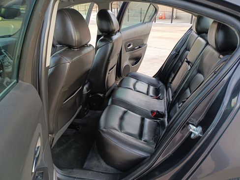 Used 2016 Chevrolet Cruze LT w/ Sun, Sound and Sport Package image 12