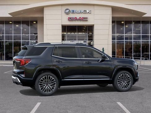 New 2026 GMC Terrain Denali w/ LPO, Black Badging Package AWD/4WD image 5