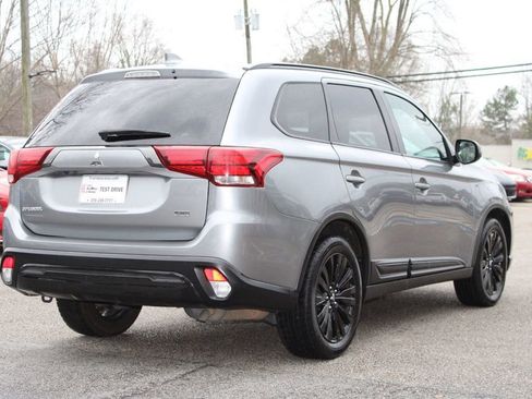 Used 2020 Mitsubishi Outlander LE image 13