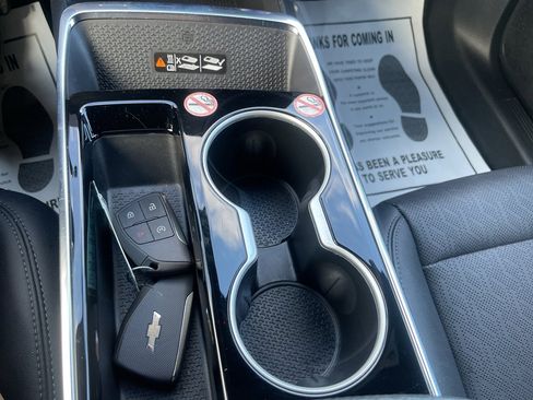 Certified 2025 Chevrolet Equinox LT w/ Convenience Package II image 23