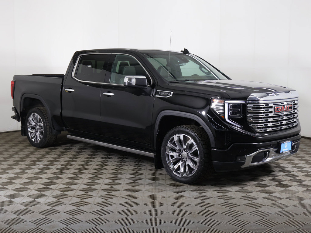 Used 2023 GMC Sierra 1500 Denali w/ Denali Reserve Package AWD/4WD image 2