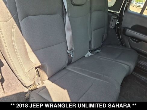 Used 2018 Jeep Wrangler Unlimited Sahara AWD/4WD image 26