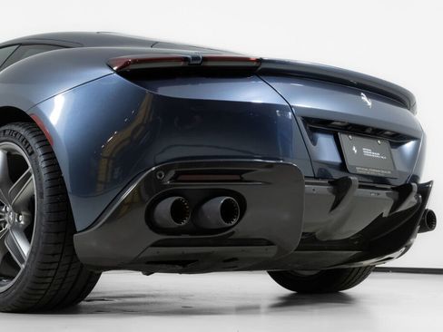Used 2021 Ferrari Roma image 18
