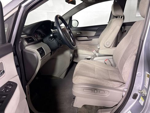 Used 2016 Honda Odyssey SE image 11