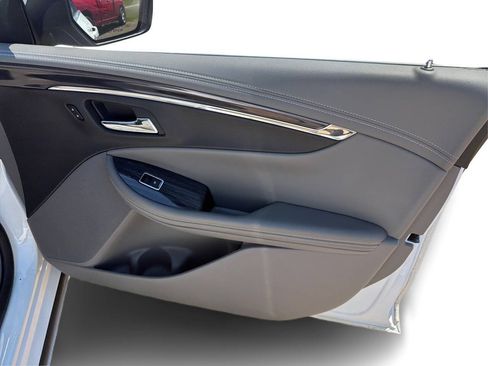 Used 2019 Chevrolet Impala LT w/ LT Leather Package FWD image 36