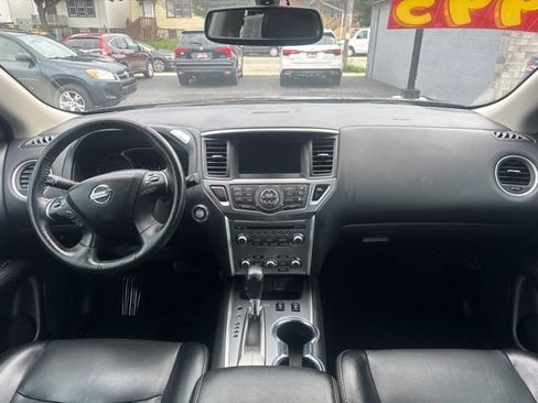 Used 2020 Nissan Pathfinder SL FWD image 9