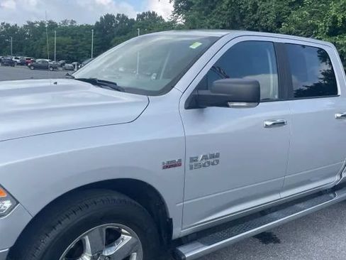Used 2018 RAM 1500 Big Horn AWD/4WD image 2