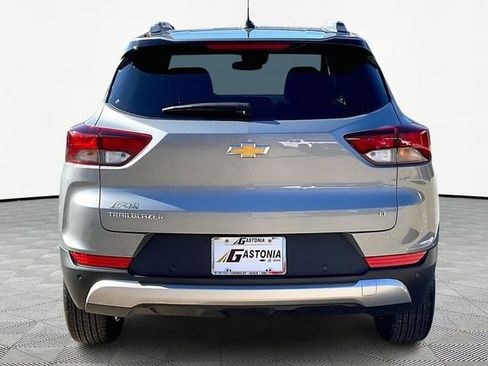 Used 2024 Chevrolet TrailBlazer LT w/ LT Cold Weather Package image 6