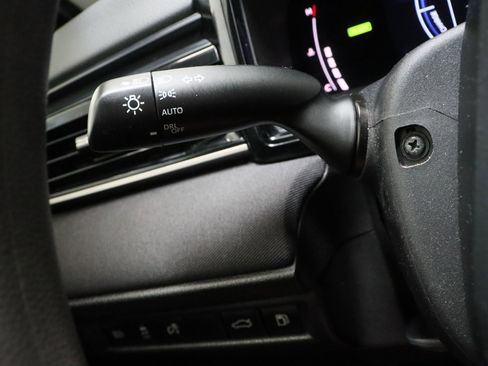 Certified 2025 Toyota Camry LE FWD image 24