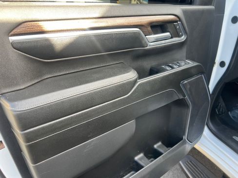 Used 2024 Chevrolet Silverado 2500 LT image 14