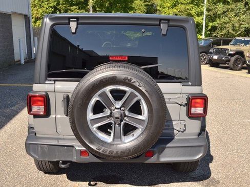 Used 2021 Jeep Wrangler Unlimited Sahara image 7