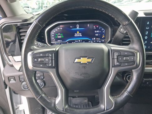 Used 2025 Chevrolet Silverado 2500 LT w/ Convenience Package AWD/4WD image 12