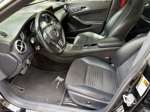 Used 2014 Mercedes-Benz CLA 250 image 9