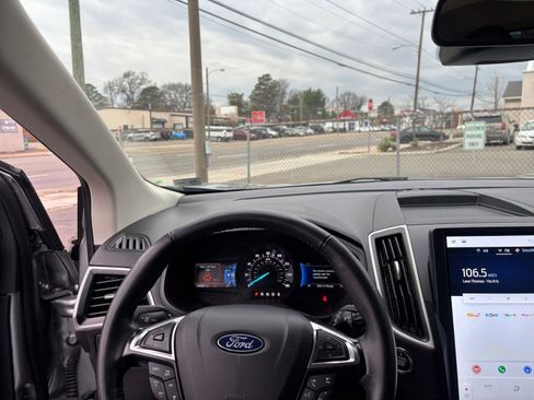 Used 2024 Ford Edge SEL AWD/4WD image 35