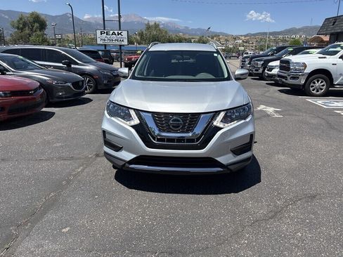 Used 2018 Nissan Rogue SV AWD/4WD image 2
