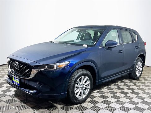 New 2025 MAZDA CX-5 AWD 2.5 S w/ Preferred Package image 3