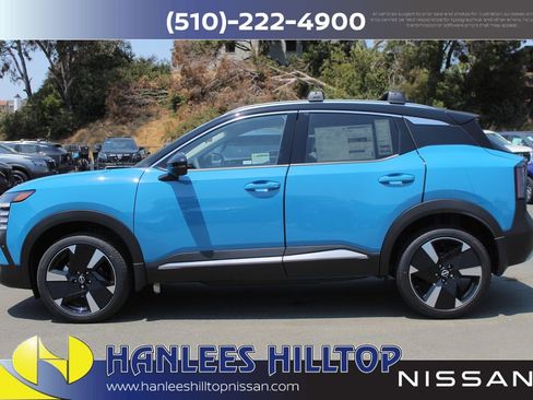 New 2025 Nissan Kicks SR image 9