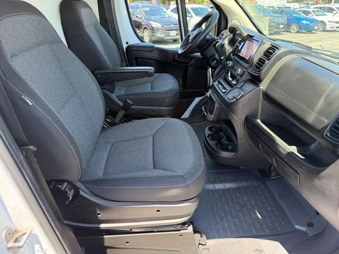 Used 2023 RAM ProMaster 3500 w/ Driver Convenience Group FWD image 9