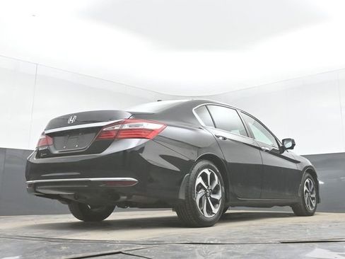 Used 2017 Honda Accord EX-L image 47