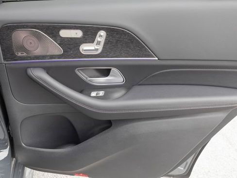 New 2026 Mercedes-Benz GLS 450 4MATIC image 19