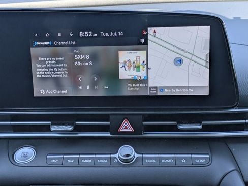 Used 2024 Hyundai Elantra SEL FWD image 17