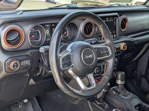 Used 2022 Jeep Gladiator Mojave AWD/4WD image 22