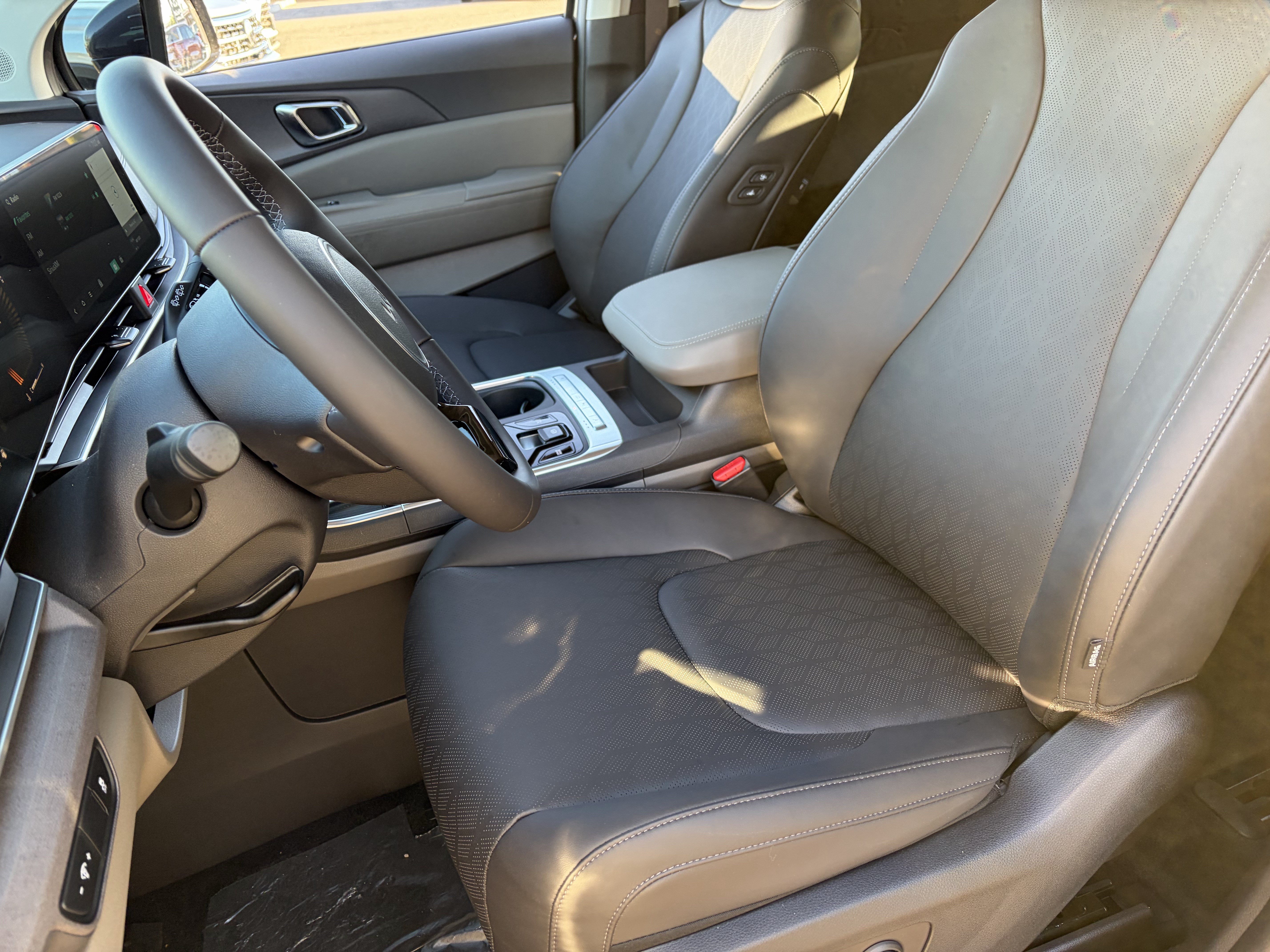 New 2026 Kia Carnival EX FWD image 18