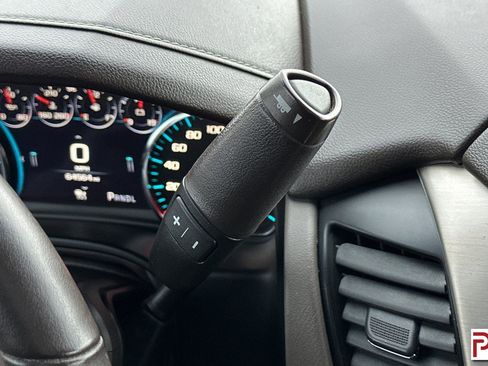 Used 2018 GMC Yukon Denali image 28