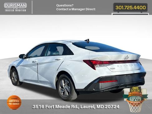 Certified 2025 Hyundai Elantra SE image 3