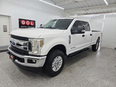 Used 2019 Ford F250 XLT w/ XLT Value Package image 3