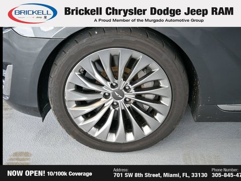 Used 2017 Genesis G90 3.3T Premium RWD image 39