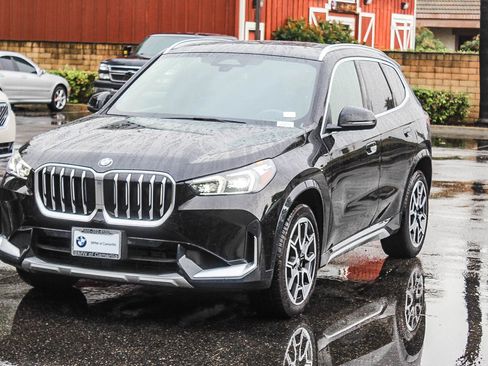 Certified 2025 BMW X1 xDrive28i w/ Convenience Package image 3