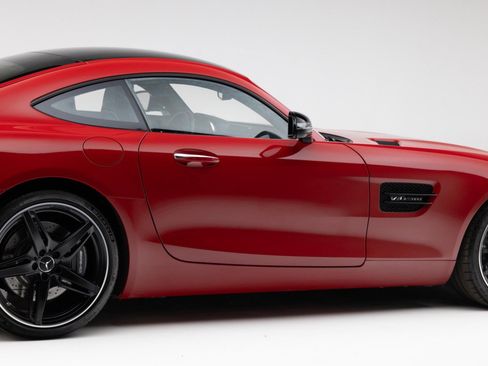 Used 2017 Mercedes-Benz AMG GT Coupe image 37