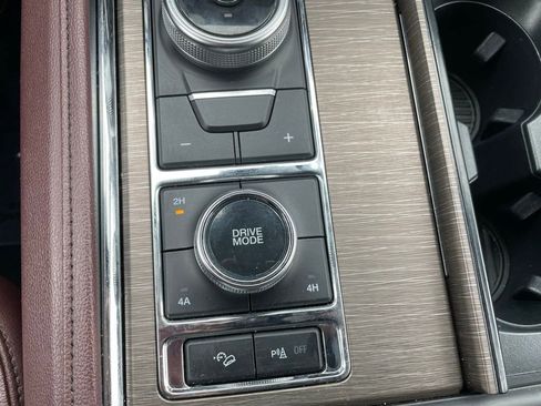 Used 2024 Ford Expedition Max Limited AWD/4WD image 15