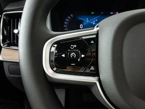 New 2026 Volvo XC90 B6 Plus w/ Protection Package Premier image 26