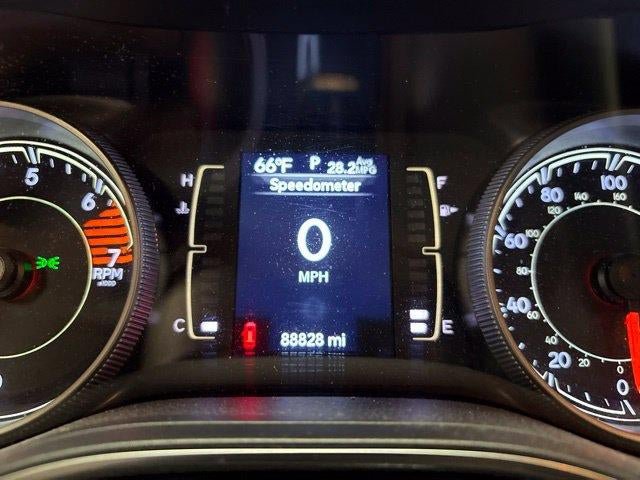 Used 2019 Jeep Cherokee Latitude Plus w/ Cold Weather Group FWD image 17